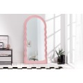 Art deco moderní vysoké zrcadlo Swan s vlnitým rámem v pastelové růžové barvě 160cm