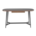 Jedinečný italský styl pracovního stolu Forma Moderna je dosažen díky kombinaci černého kovu a ořechové dýhy