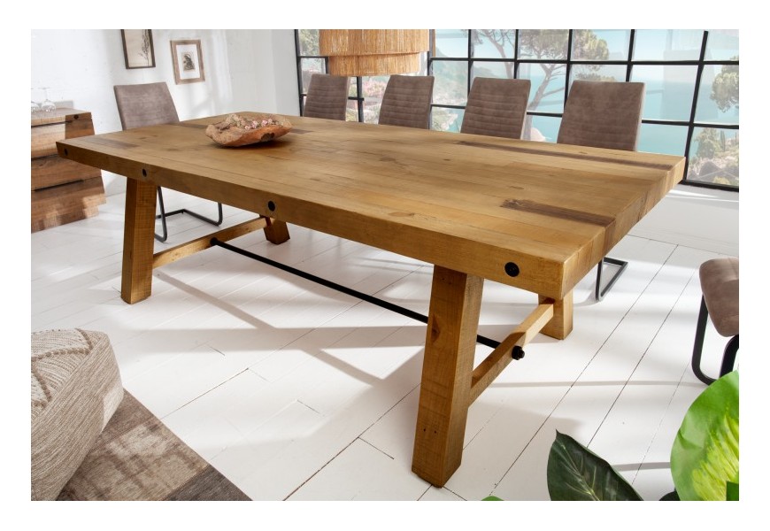 Industriální jídelní stůl Roseville z masivního dřeva přírodní hnědé barvy