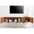 Masivn&iacute; designov&yacute; n&aacute;stěnn&yacute; TV stolek Cumbria se třemi dv&iacute;řky s reli&eacute;fn&iacute;m zdoben&iacute;m v př&iacute;rodn&iacute; hněd&eacute; barvě 160 cm