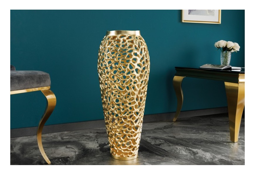 Designová vysoká váza Hoja v art deco stylu s kovovou konstrukcí zlaté barvy