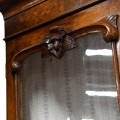Luxusní klasická rohová vitrína Adalia z masivního dřeva se skleněnými dvířky 206cm