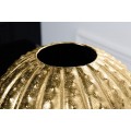 Glamour váza Galactic v kovovém tepaném provedení ve zlaté barvě kulatého tvaru 30cm