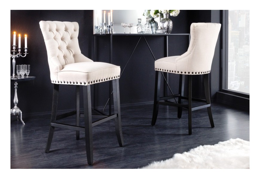 Designová barová židle Modern Barock ve světlém béžovém provedení s černýma dřevěnýma nohama