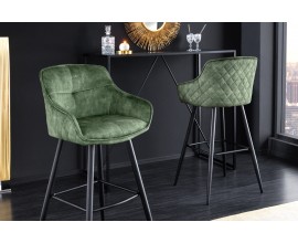 Moderní industriální barová židle Rufus s olivově zeleným sametovým čalouněním a černou konstrukcí z kovu 100cm