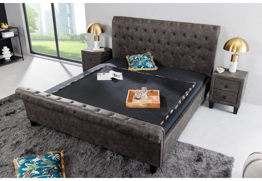 Chesterfield manželská postel Gambino s tmavě šedým čalouněním z mikrovlákna 180x200cm