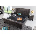 Chesterfield manželská postel Gambino s tmavě šedým čalouněním z mikrovlákna 180x200cm