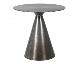 Železný pyramidový stůl ve stříbrné barvě v industriálním stylu 76 cm