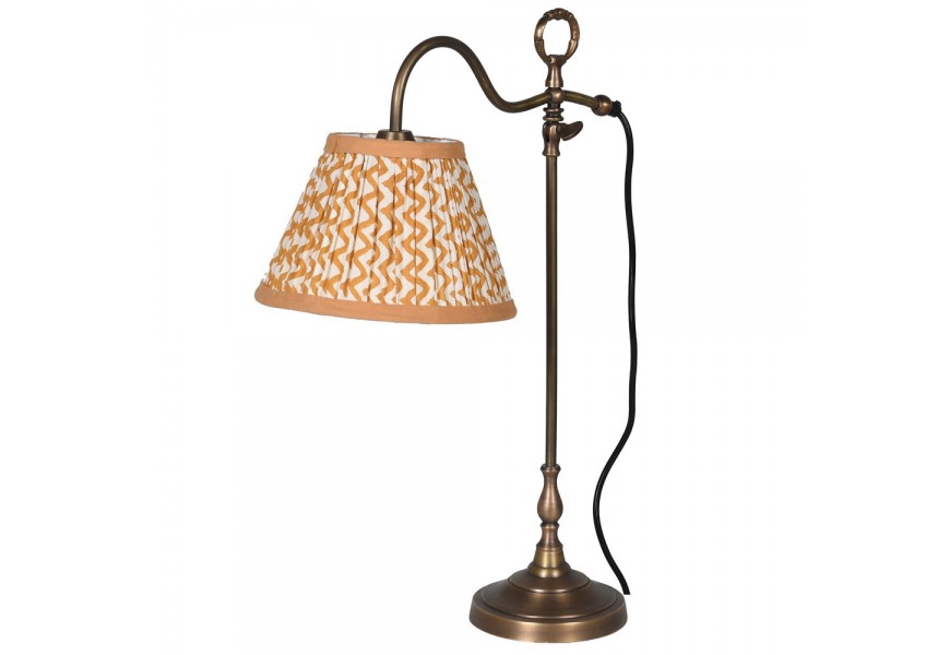 Stylová stolní lampa Cuenca s vintage mosaznou konstrukcí z kovu a hnědo-bílým vzorovaným stínítkem