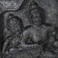 Orientální nástěnná dekorace černé barvy z cementu s reliéfem boha Vishnu 122cm