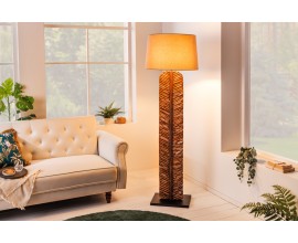 Designová stojací lampa Elegia s přírodní hnědou podstavou a béžovým stínítkem 180cm