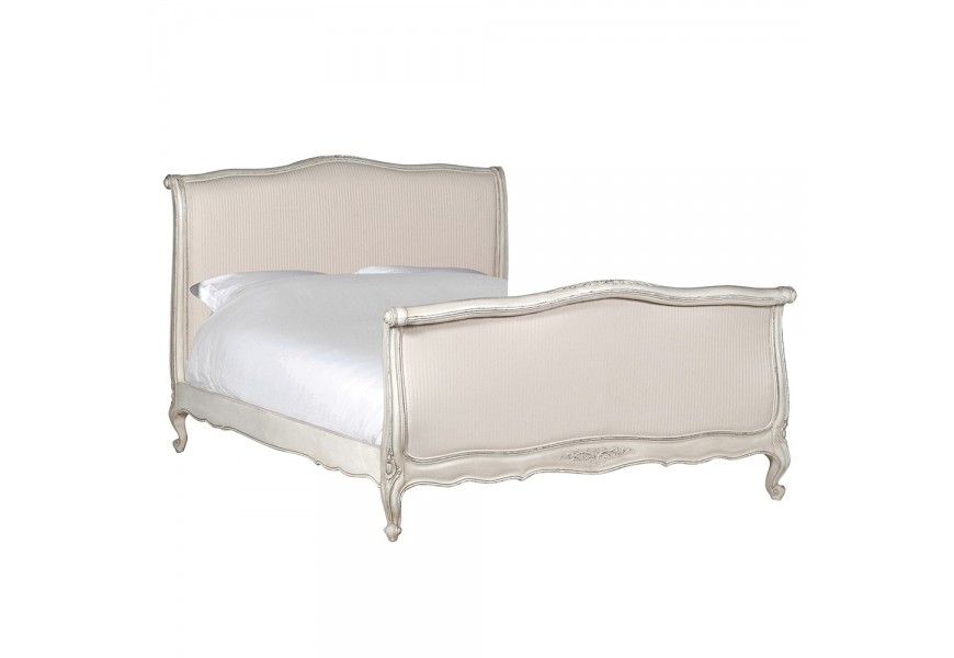 Provensálská manželská postel Campa Blanca s vyřezáváním z masivního dřeva bílé barvy