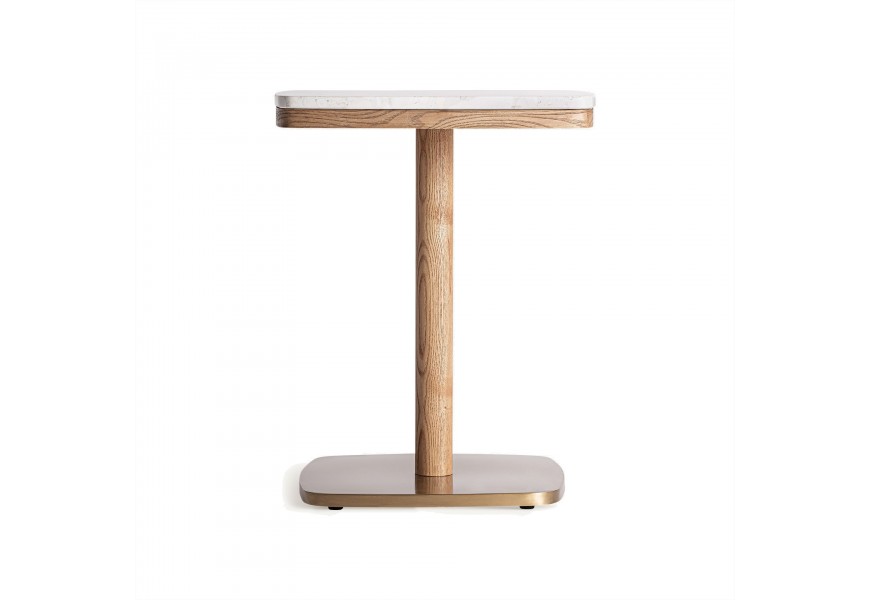 Luxusní průručný stolek Barris v art deco stylu s šedou terrazzo deskou as podstavou ze dřeva a kovu v hnědé a zlaté barvě