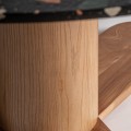 Dodejte nádech přírodního stylu díky masivní noze jídelního stolu Budhir z dubového dřeva