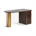 Luxusní art deco psací stůl se zlatou kovovou válcovou nohou a z masivního hnědého dřeva v glamour nádechu se čtyřmi zásuvkami