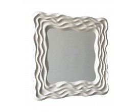 Designové čtvercové nástěnné zrcadlo Fouetté se zdobeným rámem s reliéfním vlnovkovým vzorem světlá béžová 90 cm