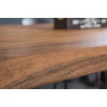 Industriální medově hnědý obdélnikový jídelní stůl Mammut s vrchní deskou z masivního akáciového dřeva 200 cm