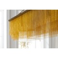 Designový art deco lustr Odilon ve zlaté žluté barvě se stínítkem z tenkých kovových řetízků 80 cm