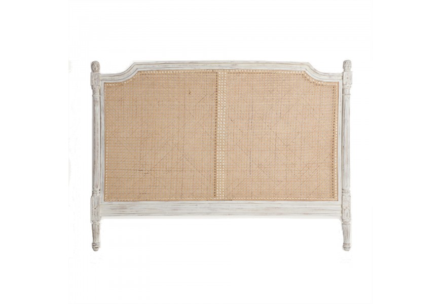 Luxusní vintage béžové čelo postele Vinny s vyřezávaným bílým rámem z mangového dřeva v provensálském stylu se záměrně sešoupaným efektem as ratanovým vídeňským výletem
