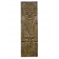 Orientální přírodní hnědý dřevěný dekorativní panel Isu z týkového dřeva s vyřezávanou figurou ve stylu primitivního umění