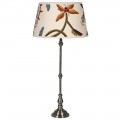 Designová vintage kovová stolní lampa Claire se stínítkem ze sametu se vzorem květin v zelené, červené, modré barvě 74 cm