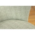 Designov&aacute; retro j&iacute;deln&iacute; židle Olive v jemn&eacute; pastelov&eacute; zelen&eacute; barvě s čern&yacute;mi nožičkami 75 cm