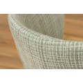 Designov&aacute; retro j&iacute;deln&iacute; židle Olive v jemn&eacute; pastelov&eacute; zelen&eacute; barvě s čern&yacute;mi nožičkami 75 cm