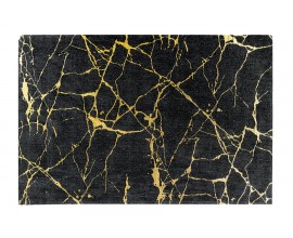 Designový obdélníkový koberec Tyron v moderním stylu s mramorovým designem v černé barvě se zlatými žilkami