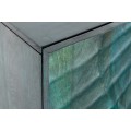 Designový čtyřdveřový orientální příborník Cumbria s vyřezávanými reliéfy v zeleno modré barvě se zlatým kovovým rámem 177 cm
