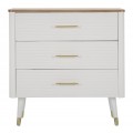 Art deco obdélníková bílá komoda Samira se třemi zásuvkami se zlatými úchyty a hnědou vrchní deskou 80 cm