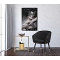 Dizajnová glamour jedálenská stolička Aurelle s čiernym čalúnením so zlatými detailmi 78 cm