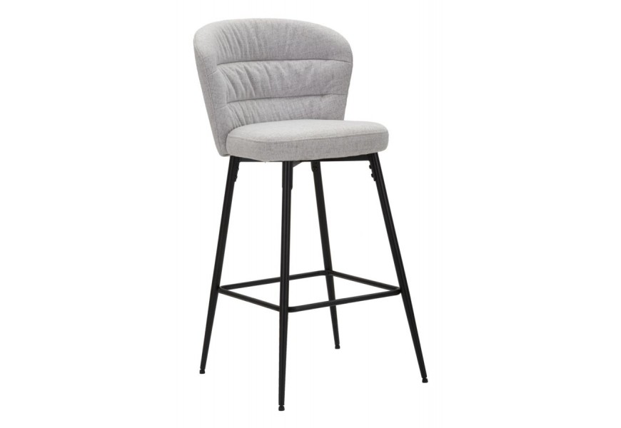 Moderní barová židle Magnus se světle šedým čalouněním z látky s ergonomickým opěradlem na černých kovových nohách 108 cm