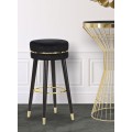Art deco glamour barová židle Laurentia s černým sametovým sedátkem se zlatým detailem a černými kovovými nožičkami 74 cm
