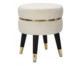 Glamour taburetka Laurentia v kr&eacute;mov&eacute; barvě se sametov&yacute;m potahem a čalouněn&iacute;m s detaily ve zlat&eacute; barvě s čern&yacute;mi nožičkami