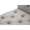 Designov&aacute; chesterfield lavice Richetti s &scaron;ed&yacute;m sametov&yacute;m potahem a zahnut&yacute;mi bočn&iacute;mi opěrkami s ozdobn&yacute;m pro&scaron;&iacute;v&aacute;n&iacute;m 120 cm