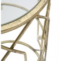 Art Deco příruční stolek Celestia s kovovou konstrukcí a skleněnými deskami ve zlaté barvě a geometrickým designem 71 cm