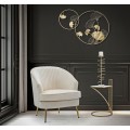 Glamour příruční stolek Amadora se zlatou kovovou konstrukcí s obloukovým designem a mléčnou skleněnou deskou 61 cm
