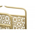 Glamour stojan na časopisy Isolde se zlatým kovovým rámem a geometrickým vzorem 44 cm