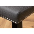 Chesterfield j&iacute;deln&iacute; čalouněn&aacute; židle Silloth s čern&yacute;m kožen&yacute;m potahem se stř&iacute;brn&yacute;mi n&yacute;ty s vysok&yacute;m opěradlem 95 cm