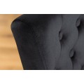 Chesterfield j&iacute;deln&iacute; čalouněn&aacute; židle Silloth s čern&yacute;m sametov&yacute;m potahem se stř&iacute;brn&yacute;mi n&yacute;ty s pro&scaron;&iacute;van&yacute;m opěradlem 95 cm