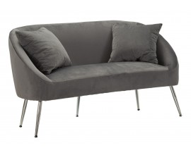 Designov&aacute; art deco sedačka Cally se dvěma pol&scaron;t&aacute;ři se sametov&yacute;m &scaron;ed&yacute;m potahem a chromov&yacute;mi nohami 137 cm