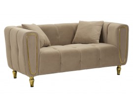 Designová glamour sedačka Celestia se světlým hnědým sametovým potahem a zlatými kovovými detaily 155 cm