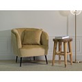 Modern&iacute; designov&eacute; křeslo Cally s pol&scaron;t&aacute;řem a sametov&yacute;m potahem v okrov&eacute; žlut&eacute; barvě s čern&yacute;mi nožičkami 78 cm