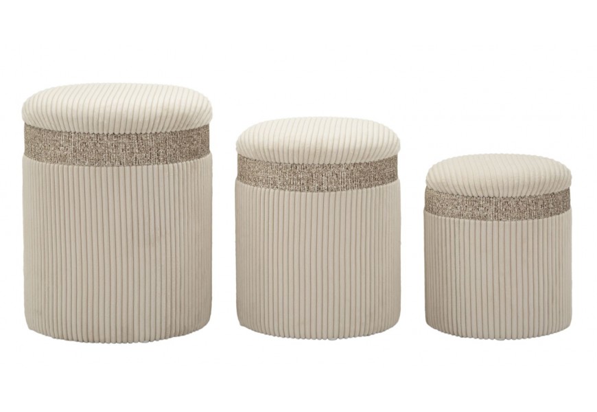 Moderní set kulatých čalouněných sametových béžových taburetek Mendy s hnědým dekoračním pásem s úložným prostorem 49 cm
