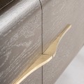 Luxusní art deco hnědý televizní stolek Ardelle obdélníkového tvaru se dvěma šuplíky se zlatými úchyty 192 cm