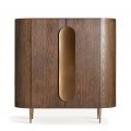 Luxusní art deco dvoudveřová geometrická hnědá barová skříňka Nisi se třemi poličkami se zlatým kovovým detailem 141 cm