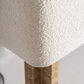 Luxusní art deco bouclé bílá stolní lampa Rake s geometrickou hranatou béžovou travertinovou nohou s bavlněným stínítkem 80 cm