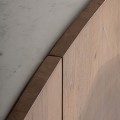 Luxusní moderní masivní oválný čtyřdveřový příborník Kownnie v hnědé barvě s vrchní šedou mramorovou deskou 180 cm