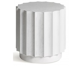 Luxusní art deco kulatý bílý příruční stolek Zarina s betonovým efektem s vroubkováním a strukturovaným povrchem 50 cm