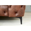 Chesterfield hnědé kožené prošívané křeslo Modern Barock s mohutnými opěrkami a kovovými černými nožičkami 120 cm